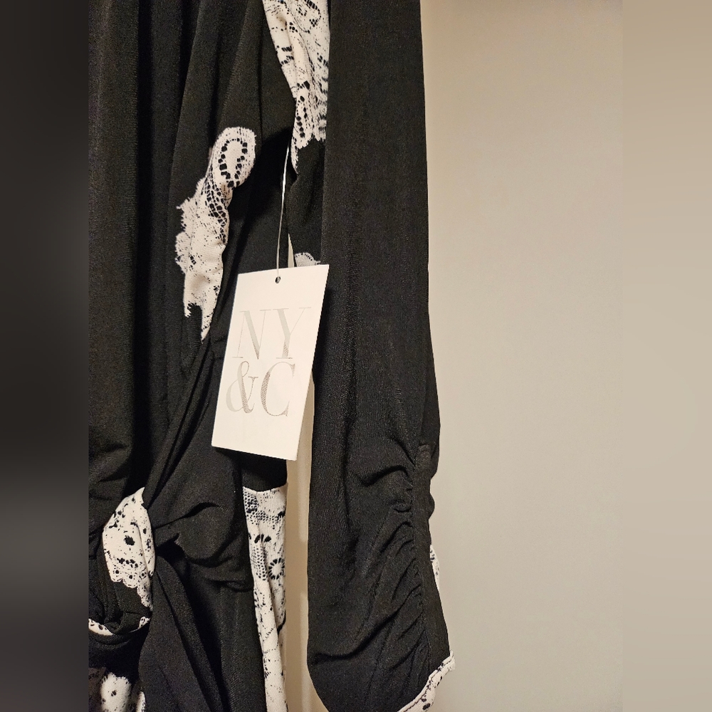 Dress - Picture 3 of 6